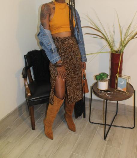 "Turn me loose" reverse Crop top