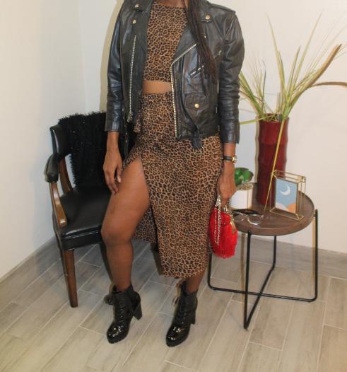 "Turn me loose" reverse Crop top